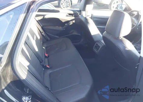 2013 Volkswagen Passat 2.5L Se z USA, uszkodzony, nr VIN 1VWBH7A36DC027272